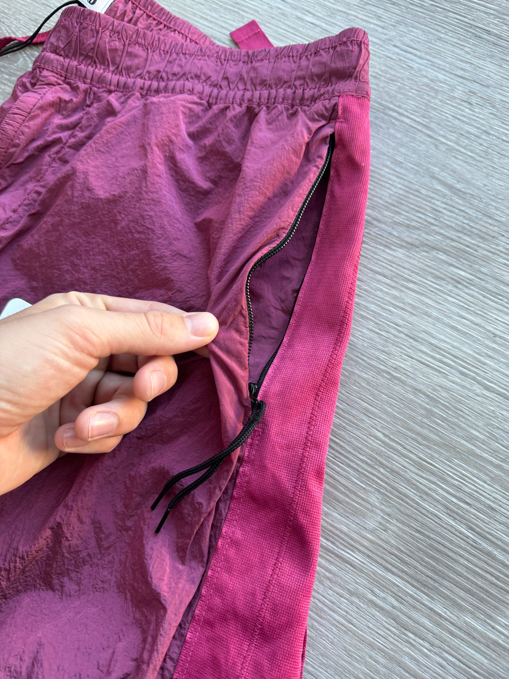 Stone Island Nylon Metal Trousers - Burgundy