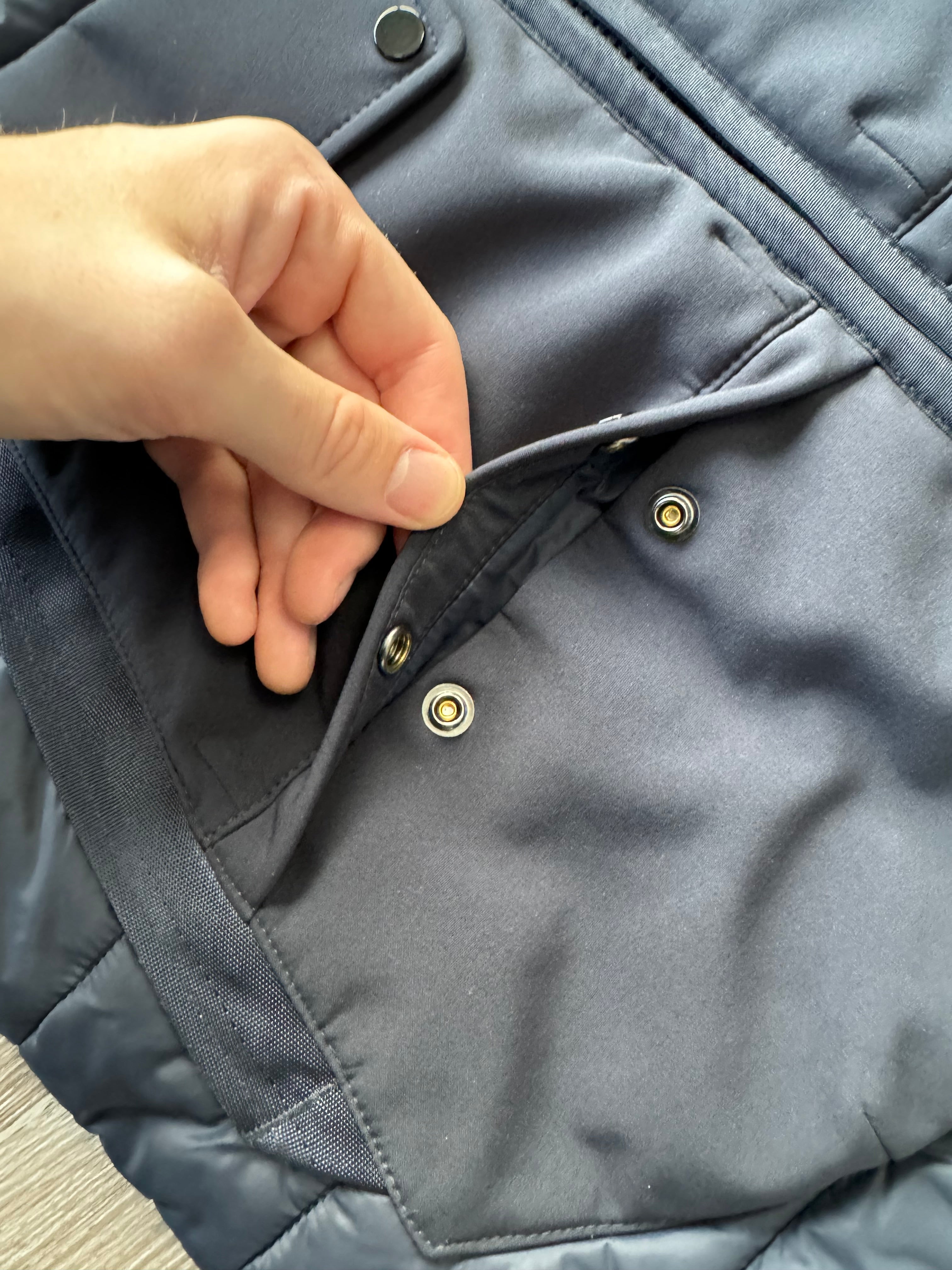 C.P. Company Navy Shell-R Down Gillet - Small