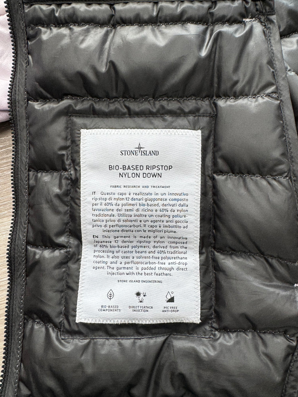 Stone Island Bio-Based Ripstop Nylon ‘Rose Quartz’ - XL