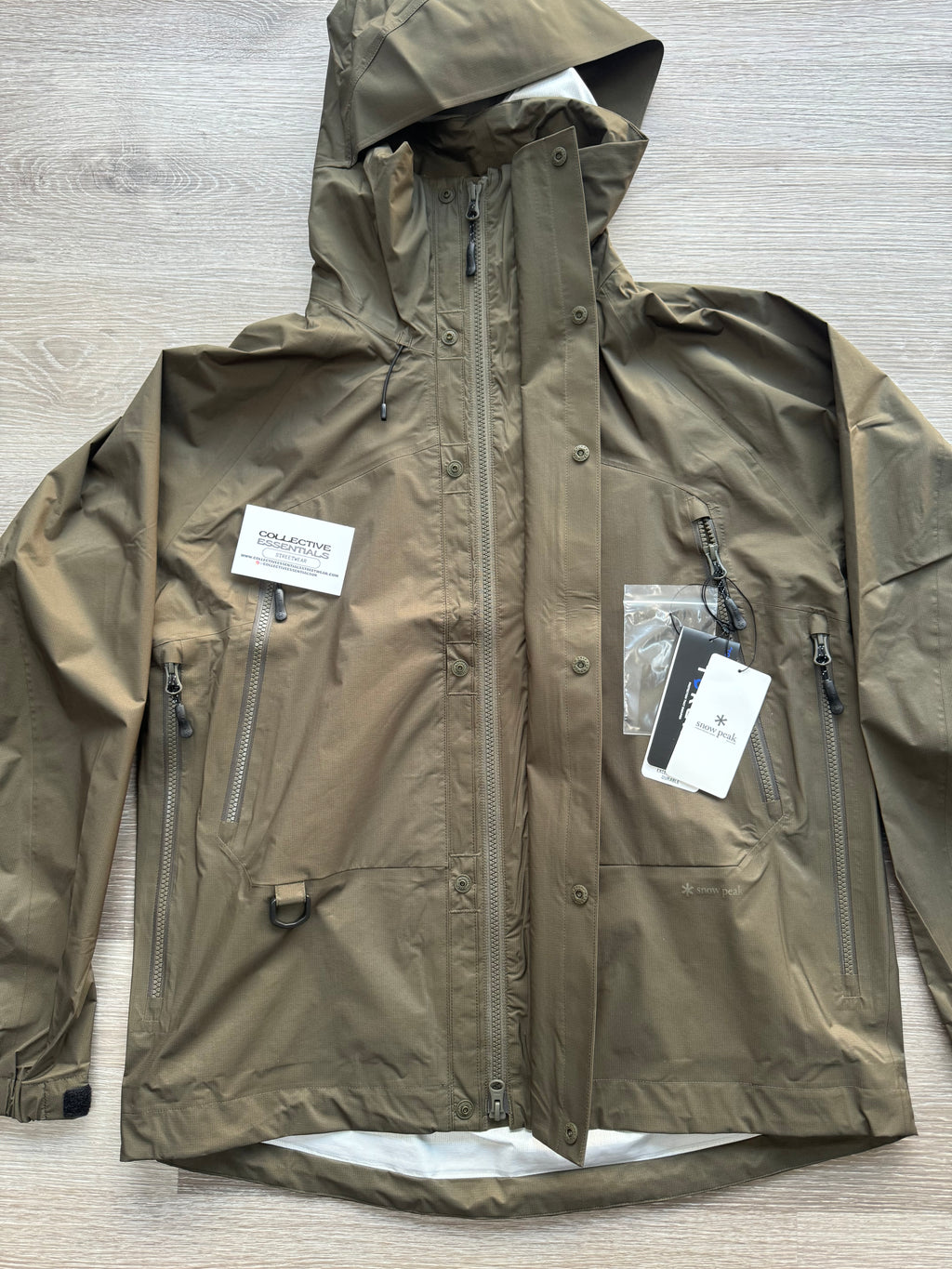 Snow Peak Khaki 2.5L Rain Jacket - Medium