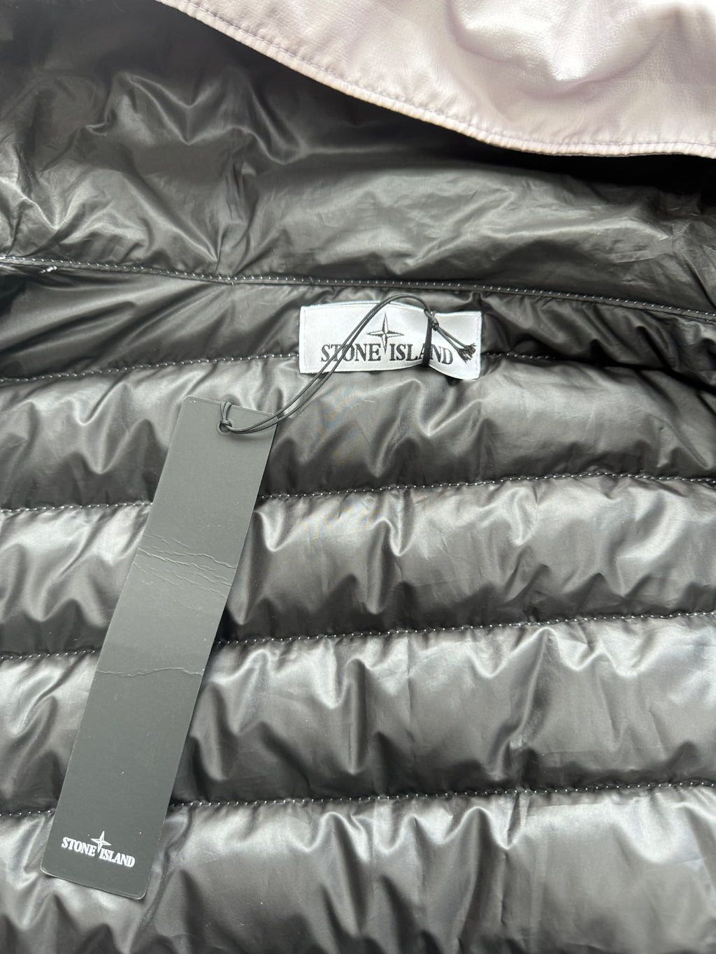 Stone Island Bio-Based Ripstop Nylon ‘Rose Quartz’ - XL