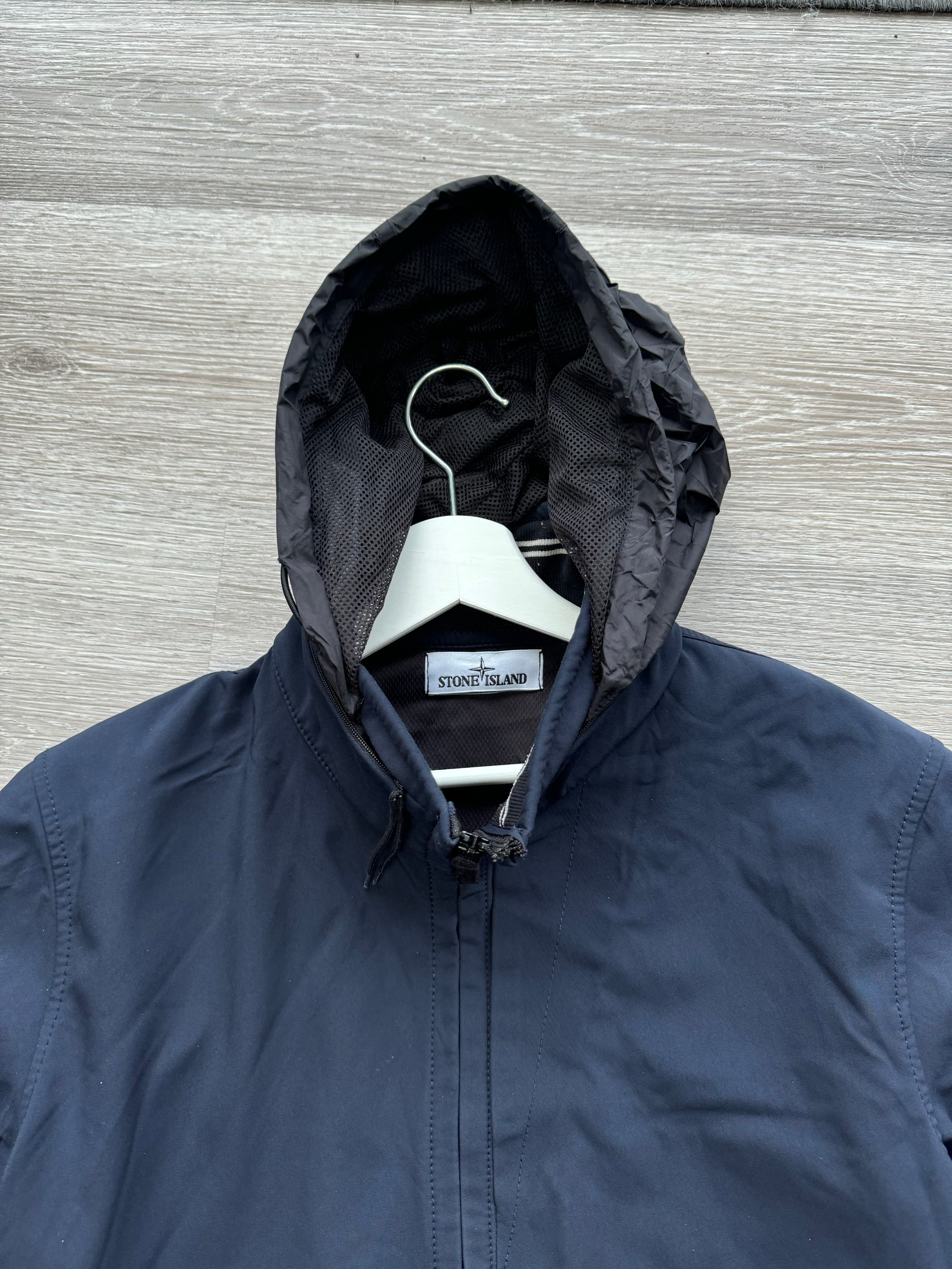 Stone Island Soft Shell - Large (Navy)